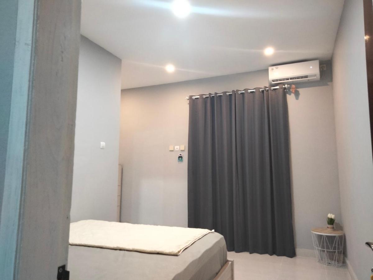 Sukha Homestay Kuta  Kültér fotó